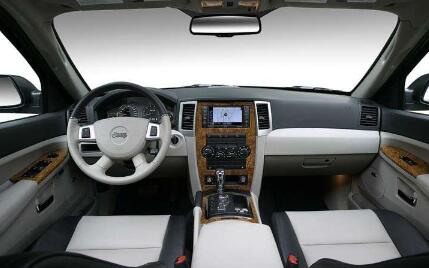 車內空氣中的甲醛污染危害大，甲醛檢測幫你忙！