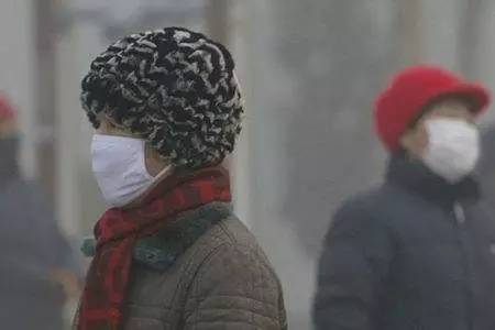 空氣污染會(huì)增加阿茲海默癥的患病幾率